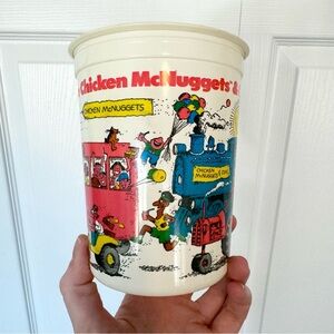 Vintage McDonald’s x Coca Cola RARE 20 piece nugget 32oz plastic cup
